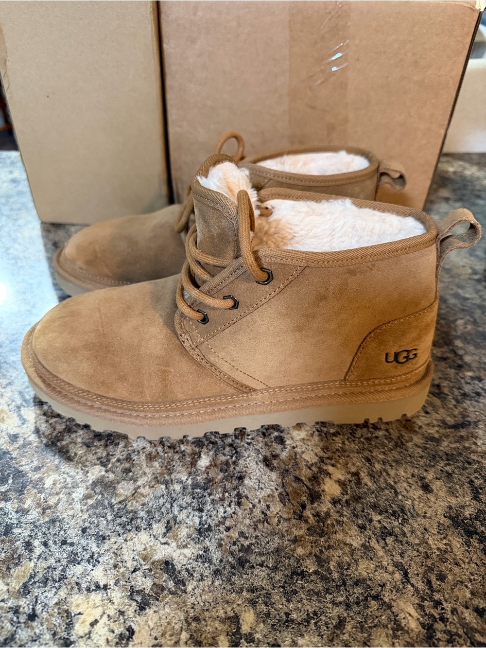 UGG womens Neumel Lace-Up Boot - Chestnut